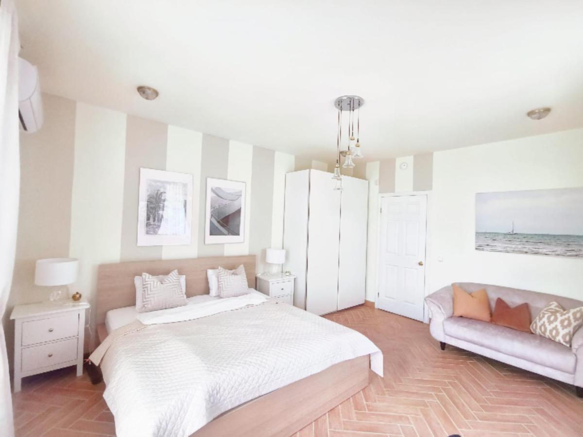 Bellevue With Ac & Heating & Terrace *