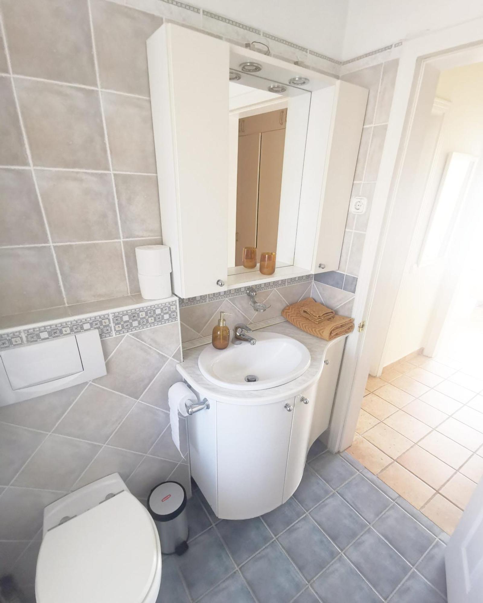 Bellevue With Ac & Heating & Terrace Apartment Budapest